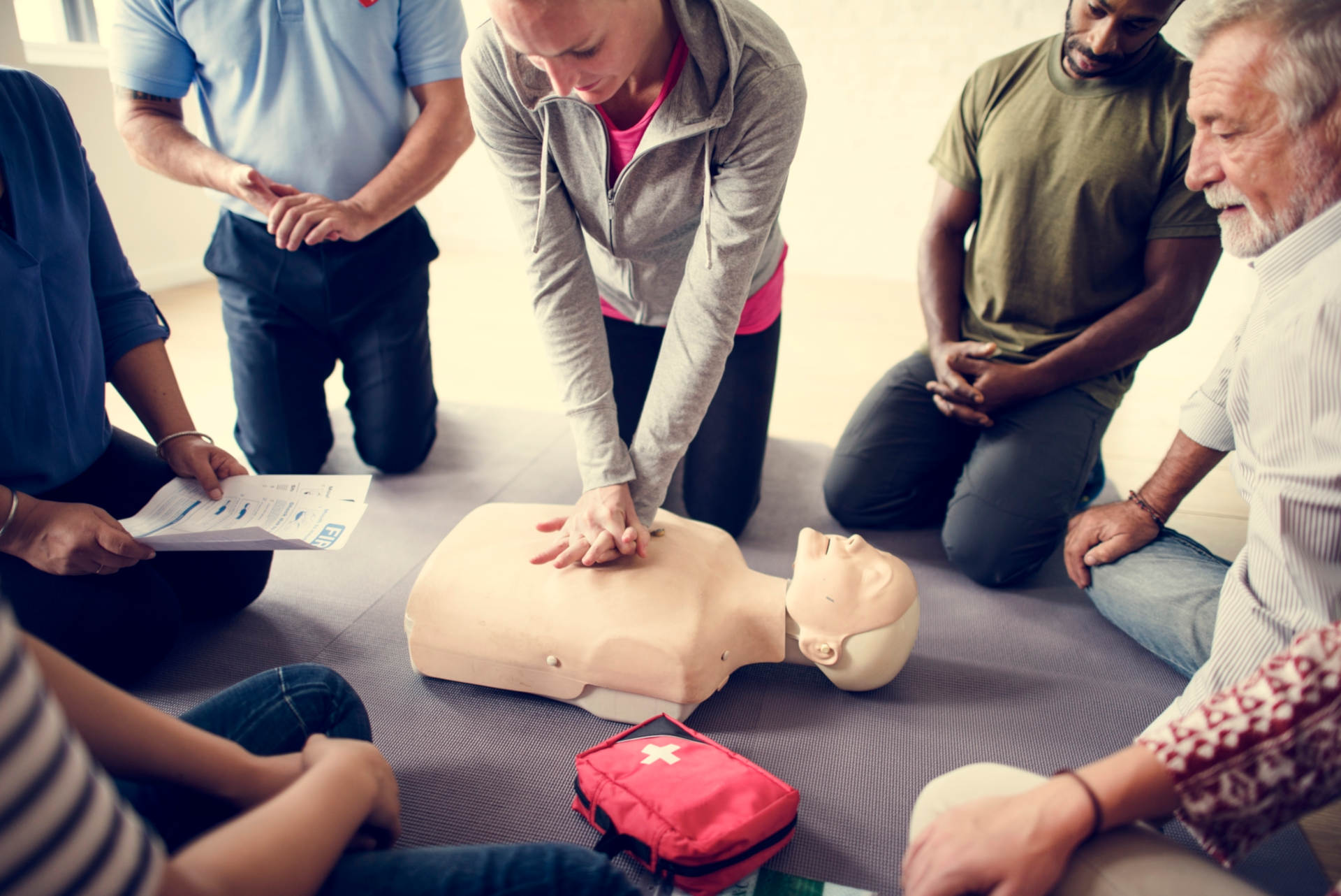 4-benefits-of-training-employees-in-cpr-and-first-aid