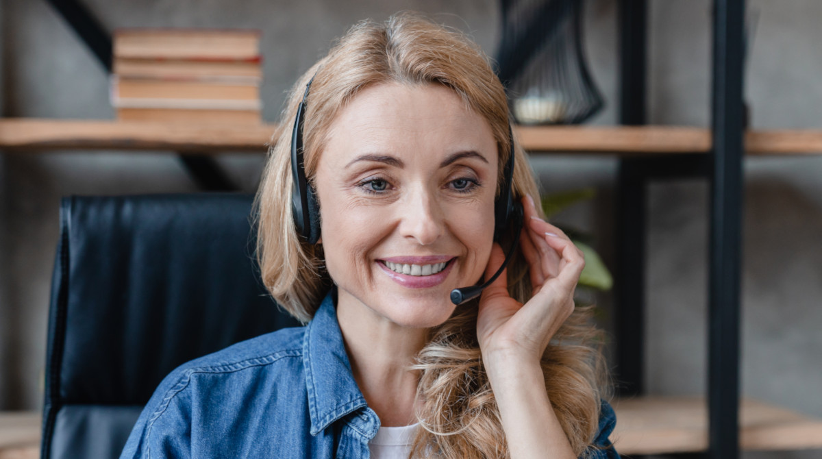 how-to-improve-call-center-agent-performance-with-these-7-techniques